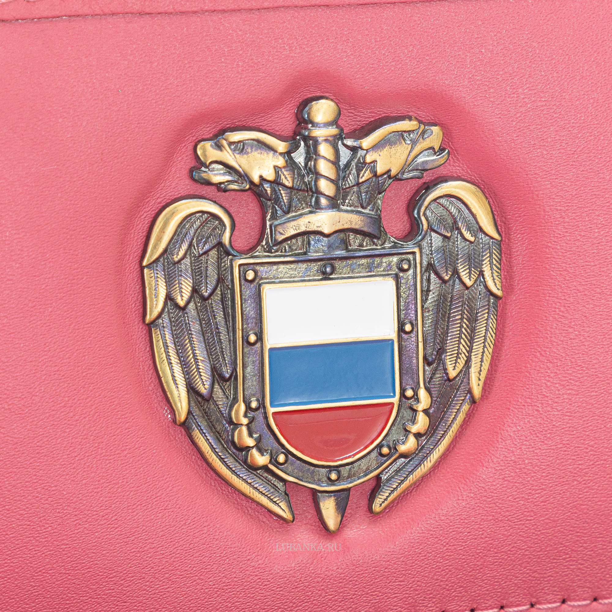 Обложка для автодокументов и удостоверения ФСО с жетоном розовая
